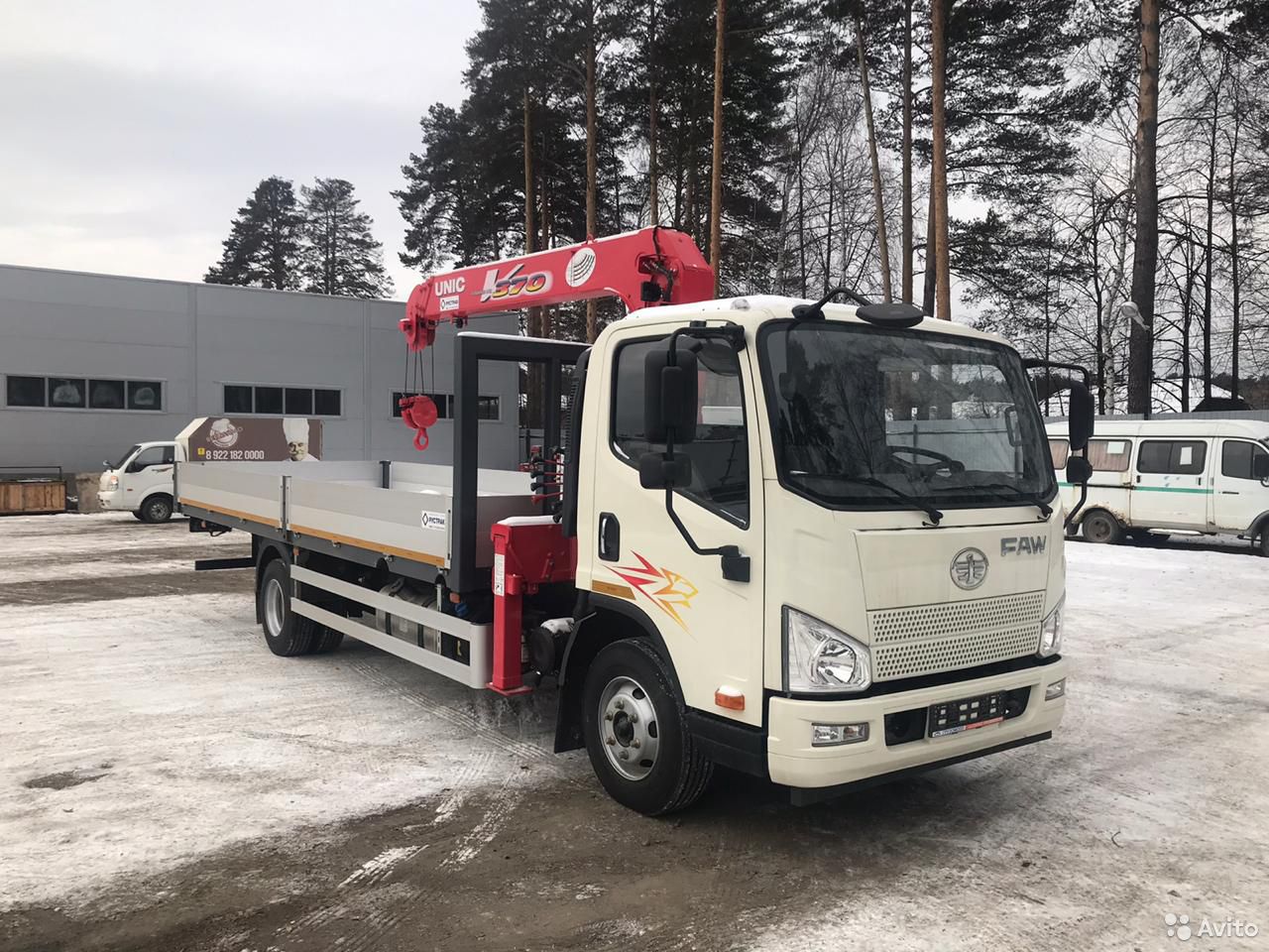 Бортовой грузовик с КМУ FAW 1066 Tiger V