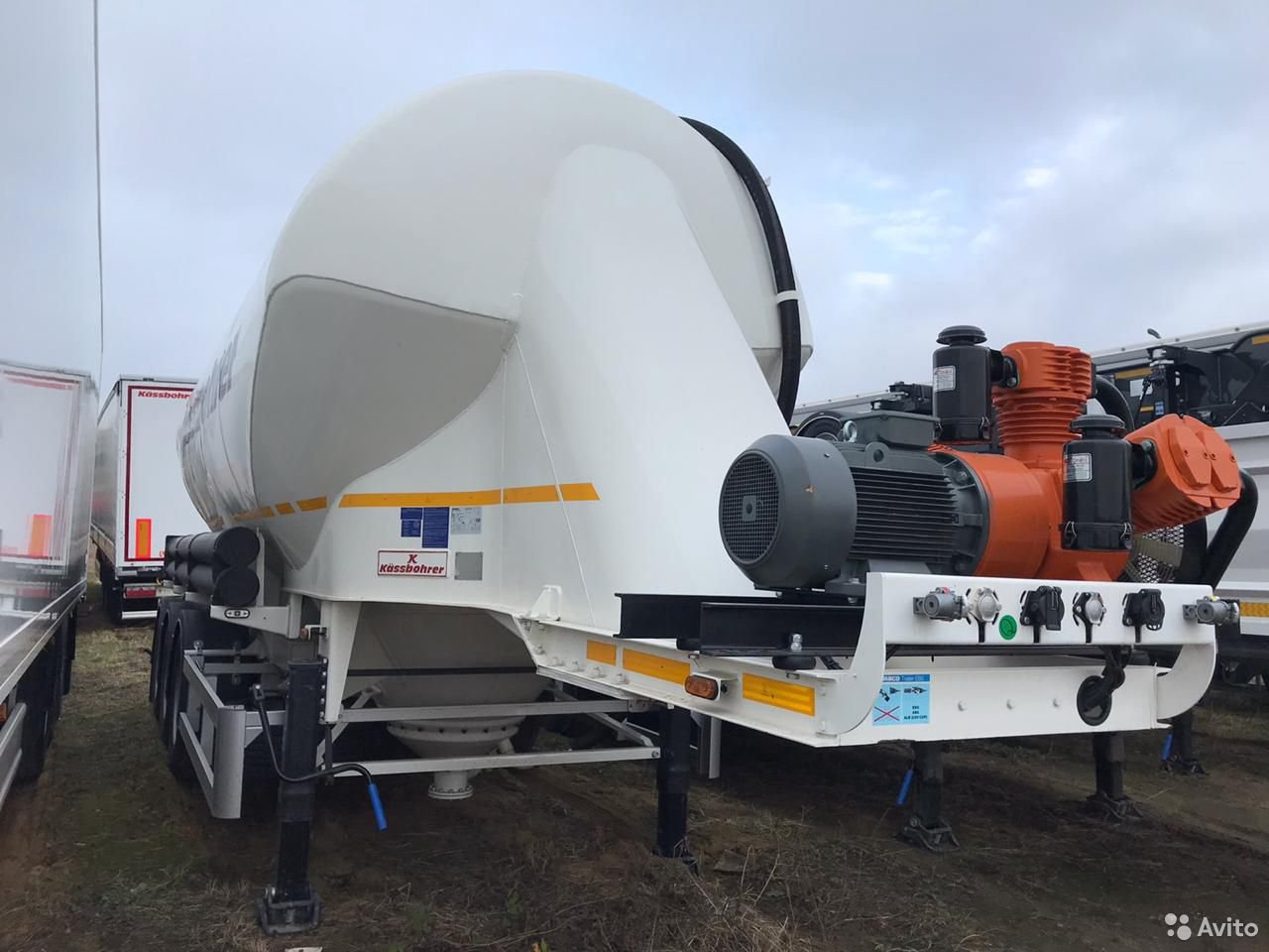 Полуприцеп цементовоз Kassbohrer SSL 31