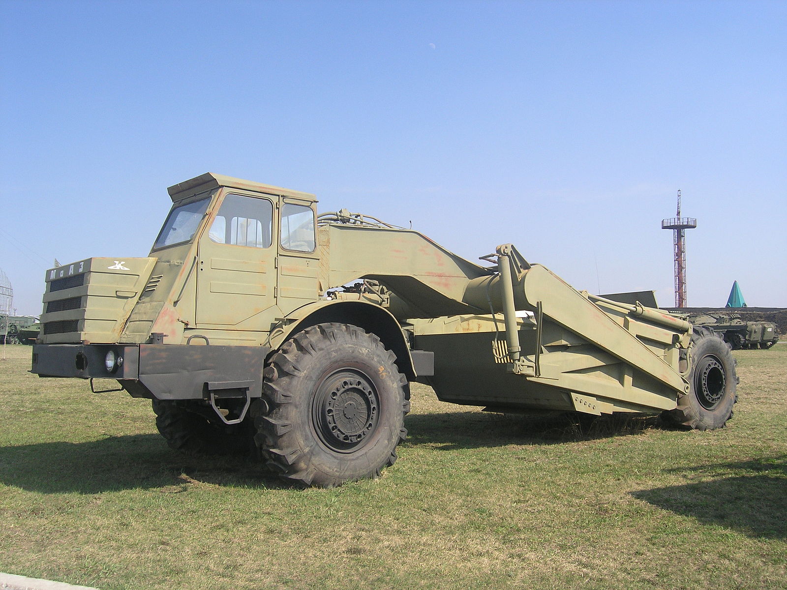 Скрепер МоАЗ 6014