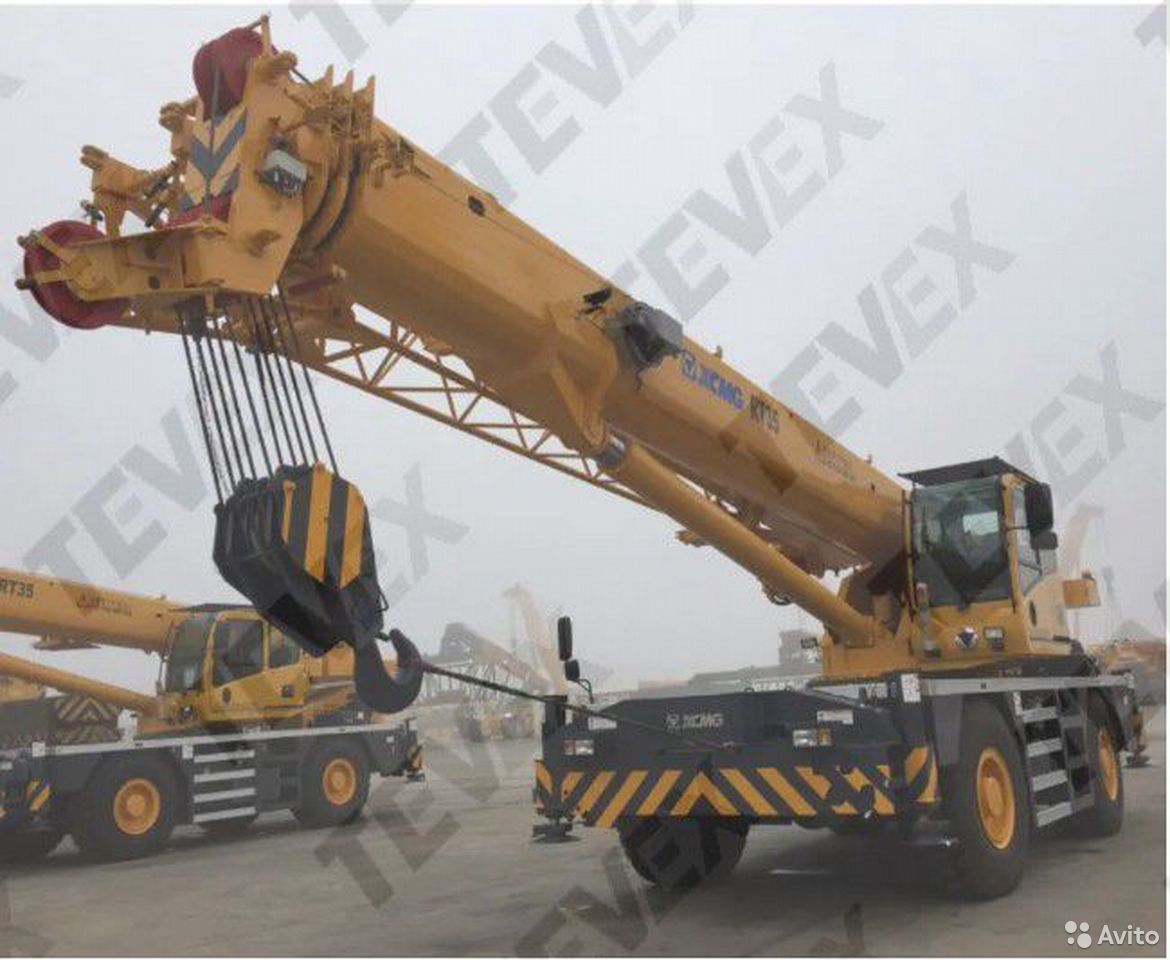 Самоходный кран XCMG RT35