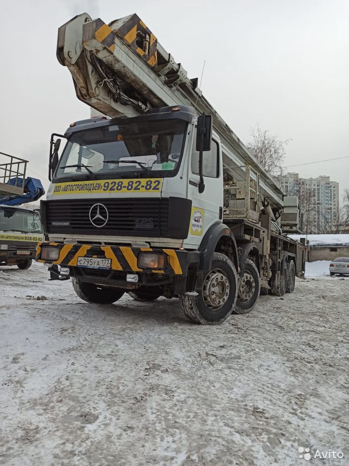Автовышка Mercedes-Benz 42 метра