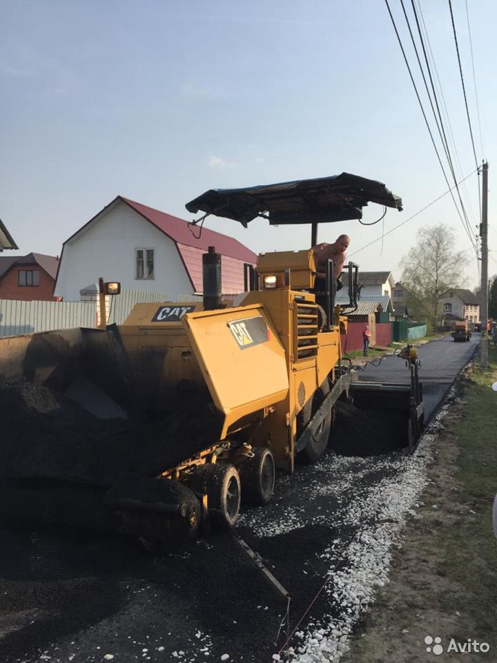 Асфальтоукладчик Caterpillar AP600 (BItelli BB760)