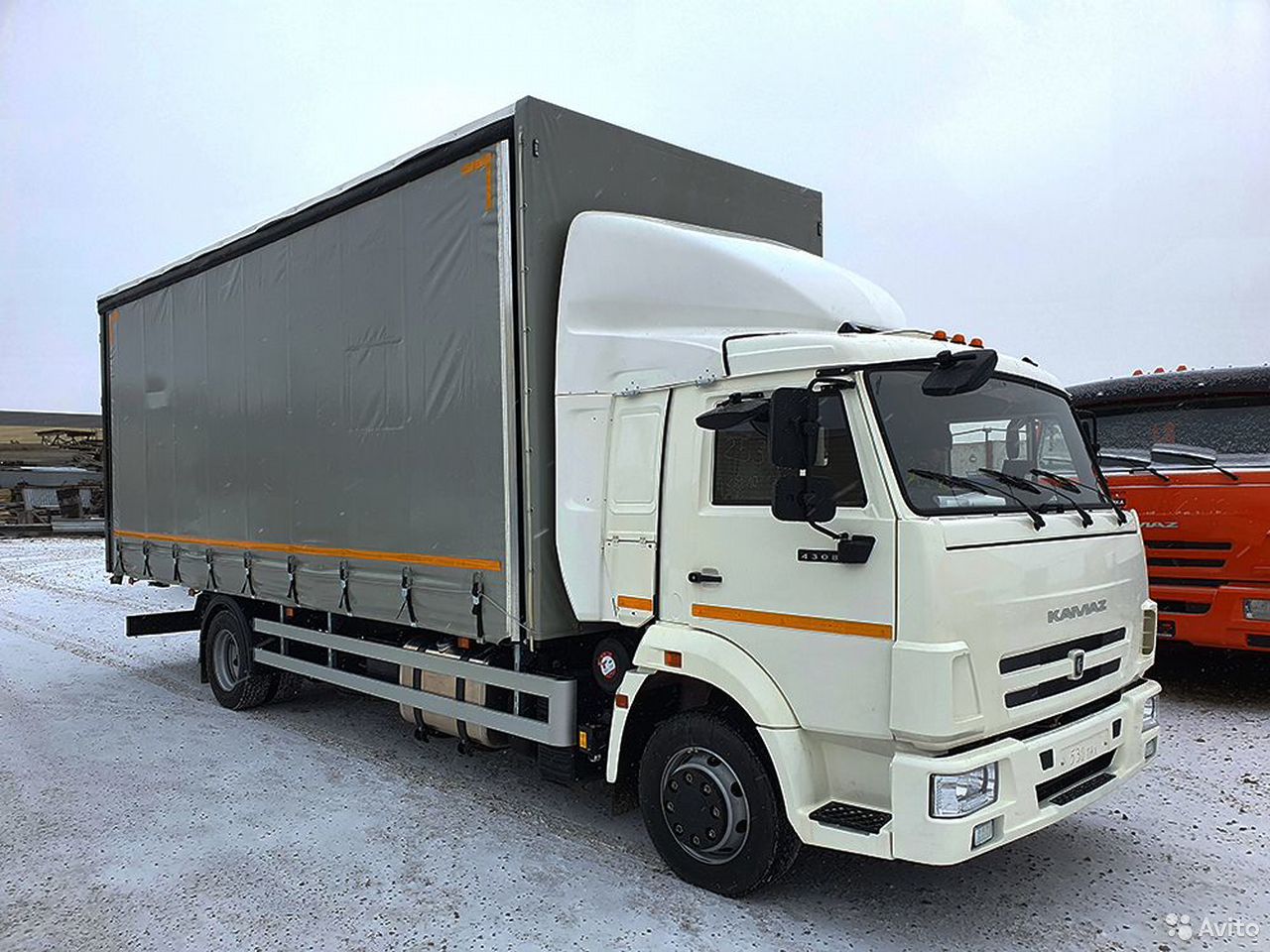 Тентованный грузовик КамАЗ 4308