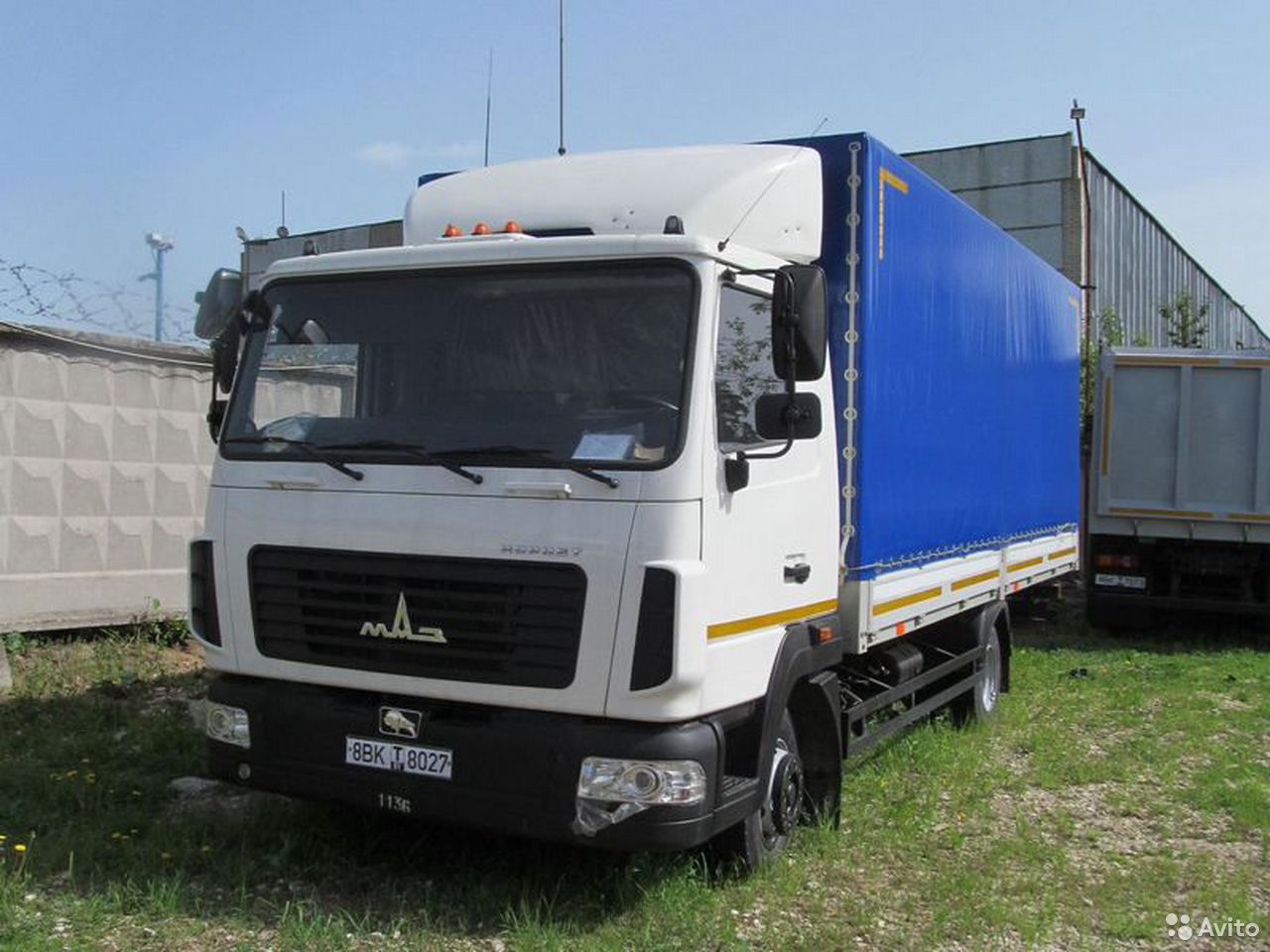 Тентованный грузовик МАЗ 4371N2-532-000
