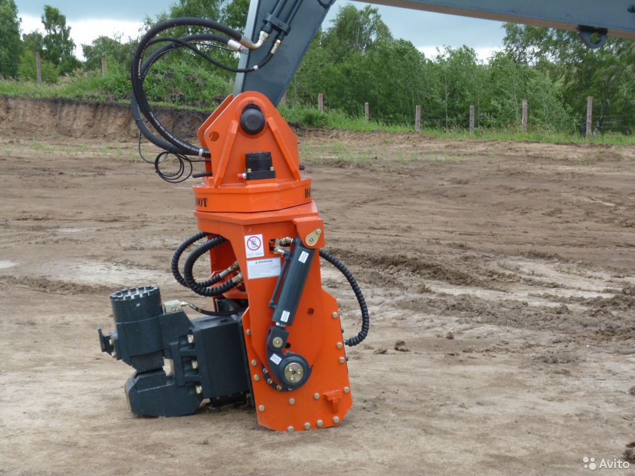 Вибропогружатель Daedong DPD600T