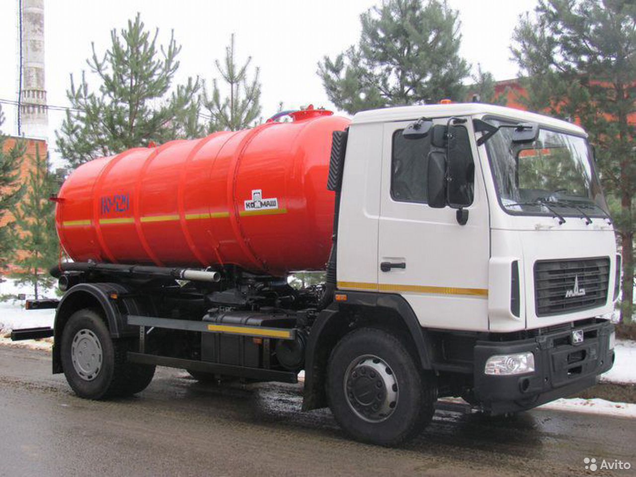 Ассенизатор МАЗ 5340С2 КО-529-15