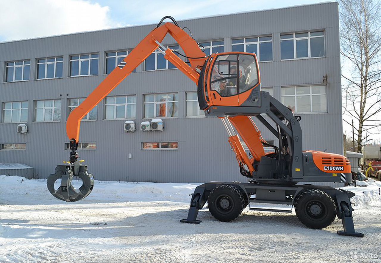 Колесный перегружатель Эксмаш Е190WH