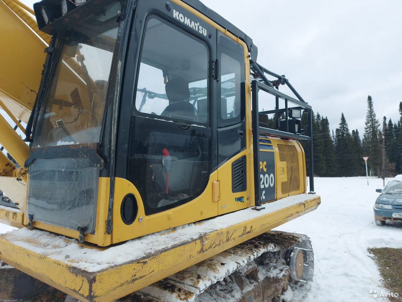 Гусеничный харвестер Komatsu PC200LC