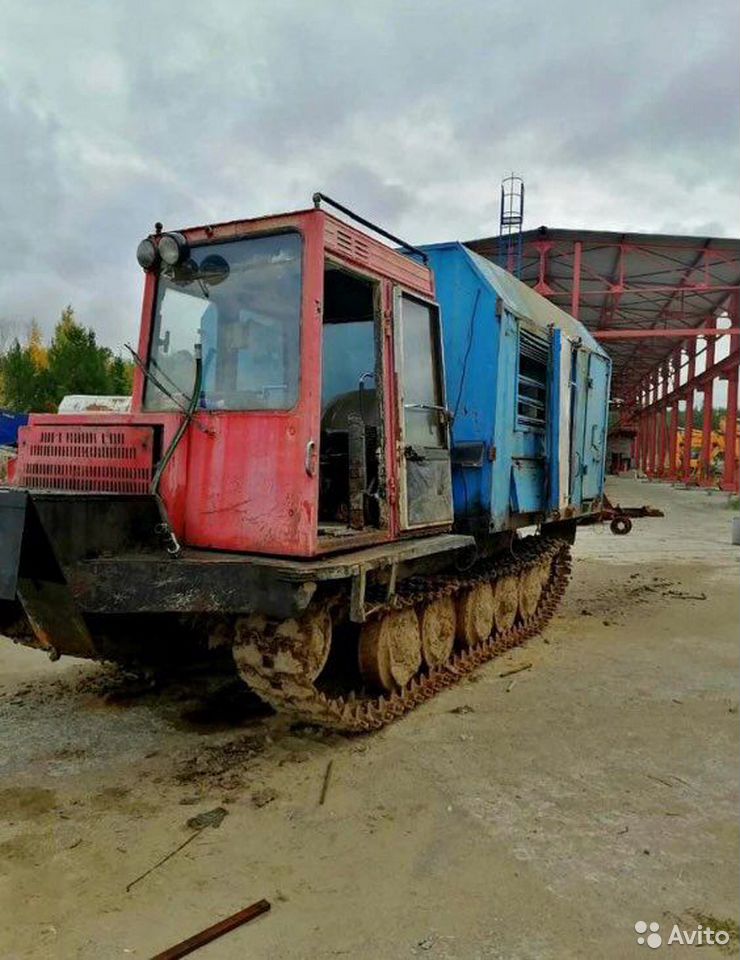 Гусеничный трактор ТТ-4