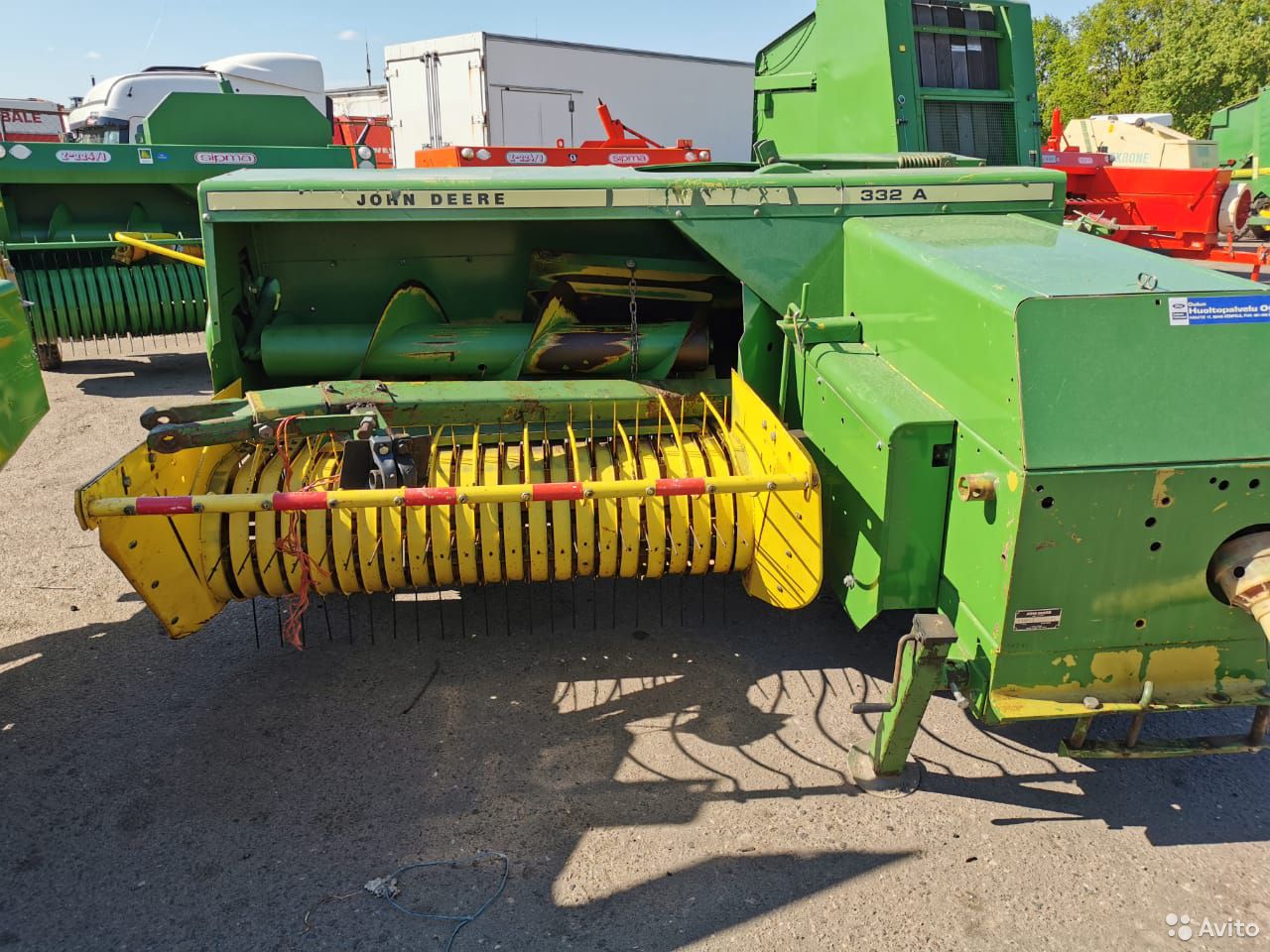 Пресс-подборщик John Deere E332A