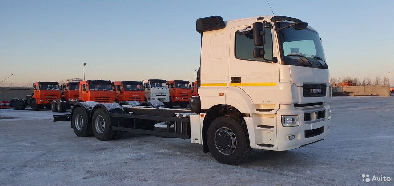 Шасси КамАЗ 65207-1002-87