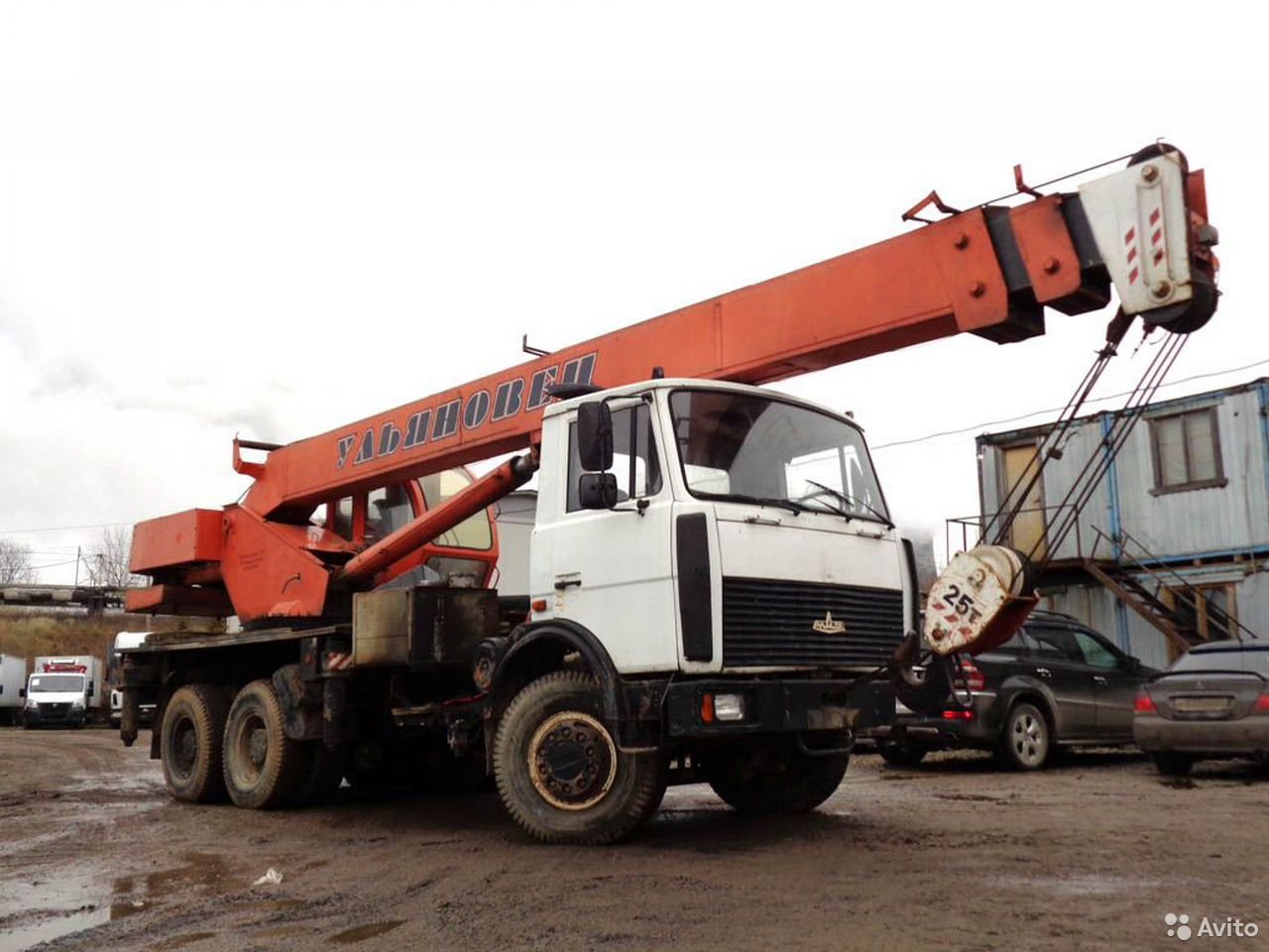 Автокран Ульяновец МКТ-25.8 на шасси МАЗ 6303A3