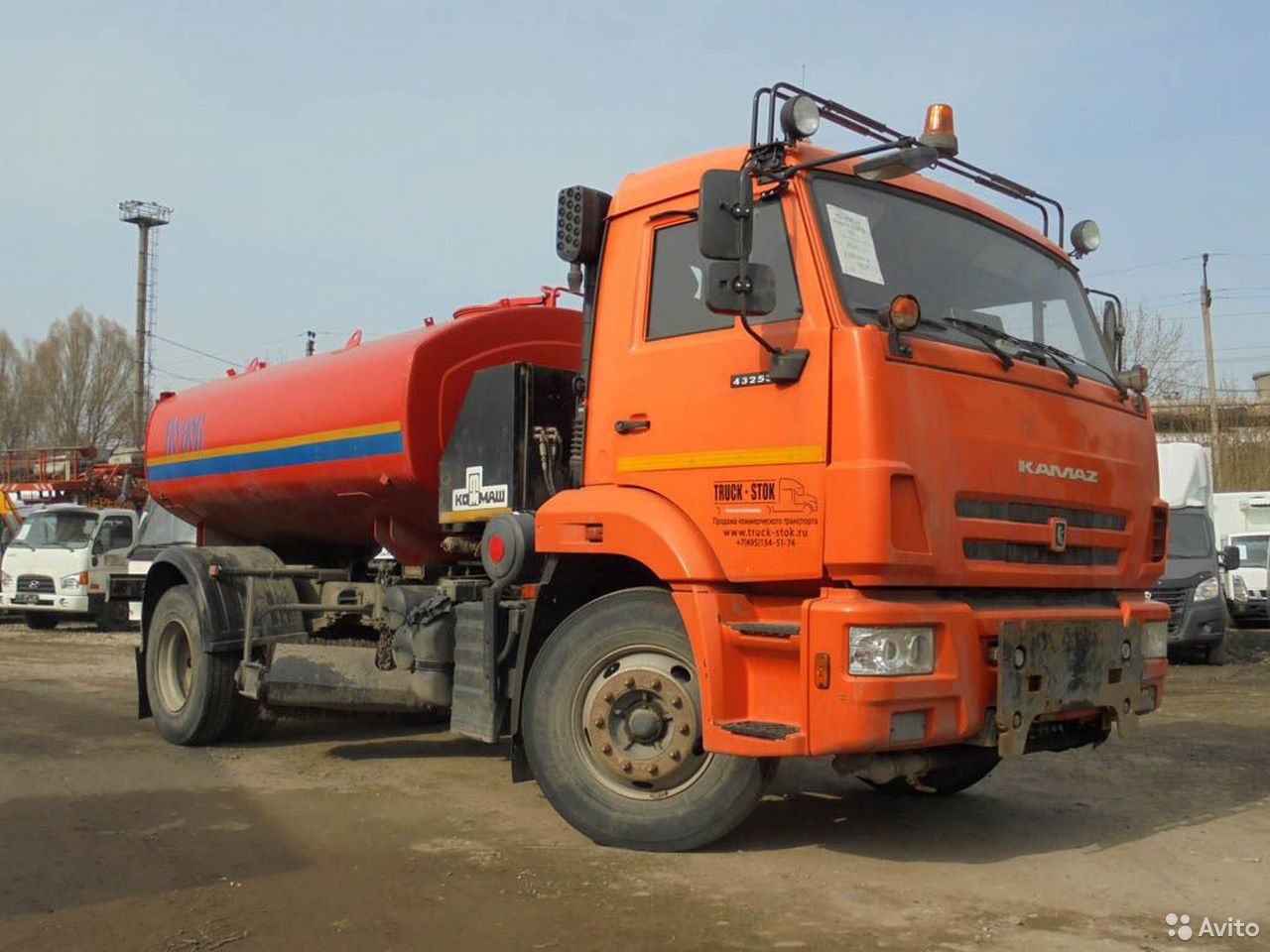 Комбинированная дорожная машина КО-806 на шасси КамАЗ 43253-R4