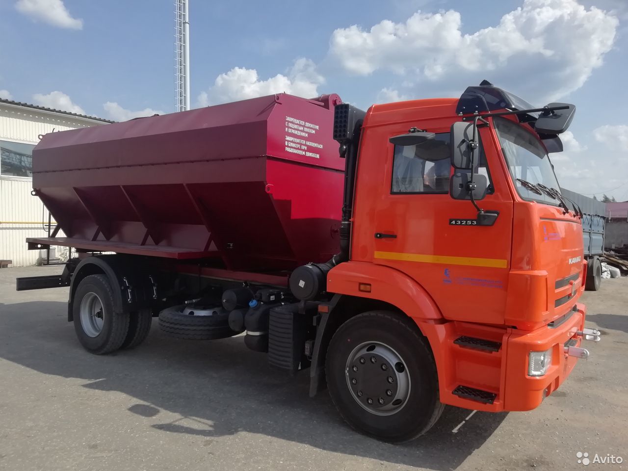Кормовоз ЗСК-15 на шасси КамАЗ 43253