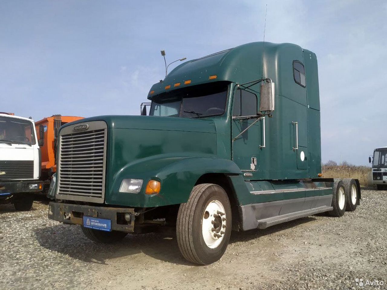 Седельный тягач Freightliner FLD