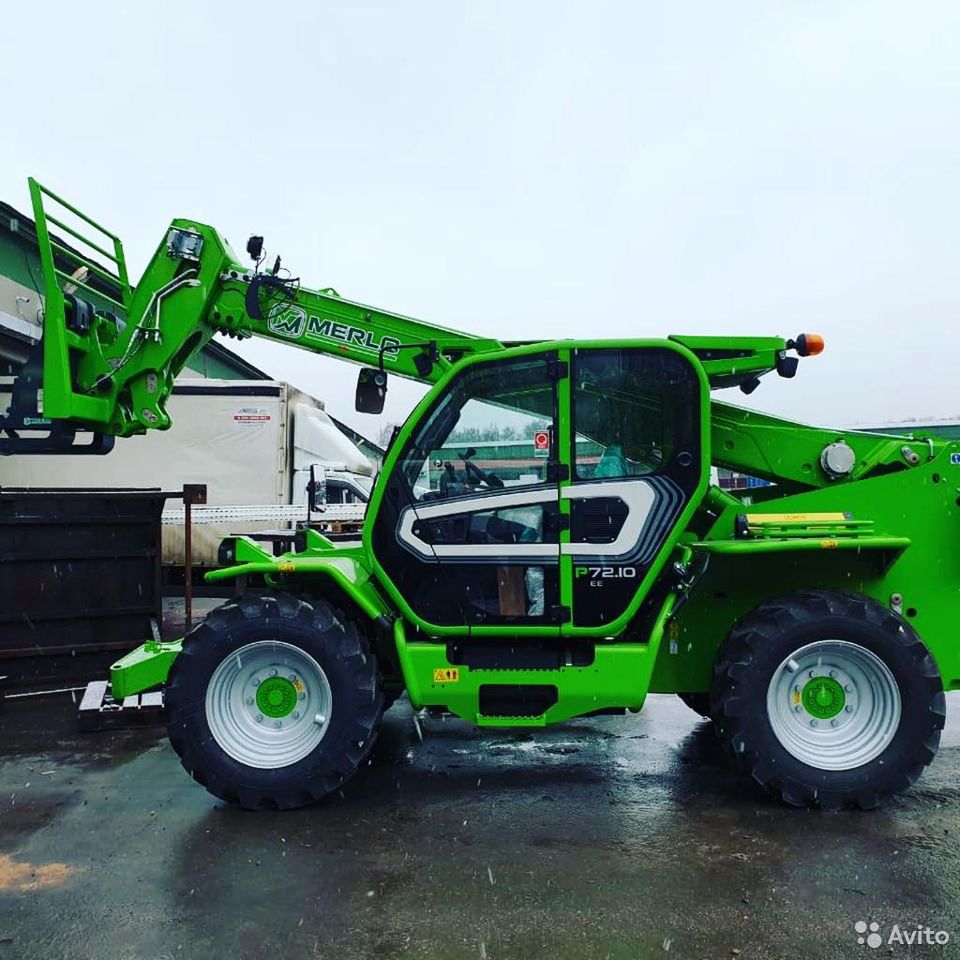 Телескопический погрузчик merlo P 72.10EE