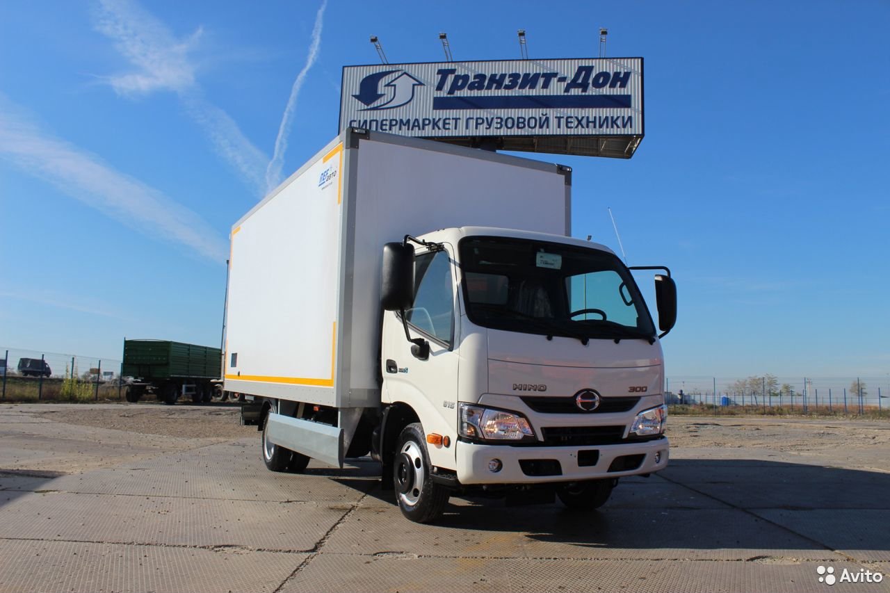 Изотермический фургон Hino 300