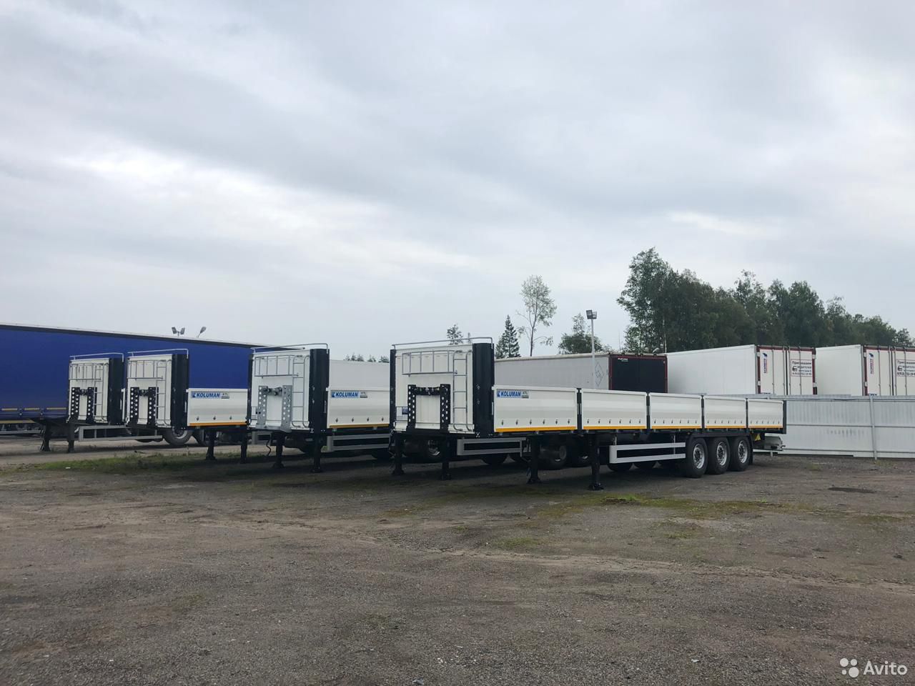 Бортовой полуприцеп Koluman