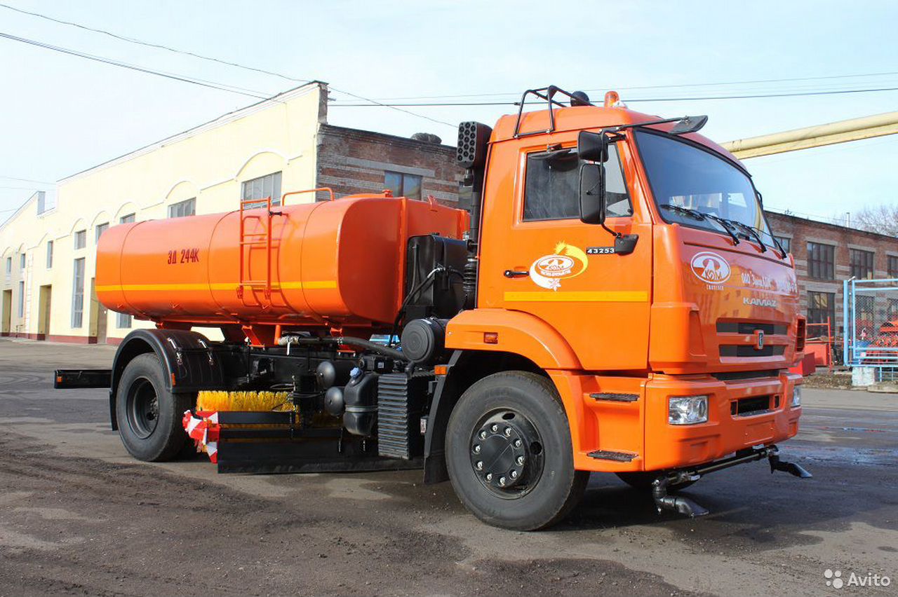 Комбинированная дорожная машина ЭД-244К на шасси КамАЗ 43253