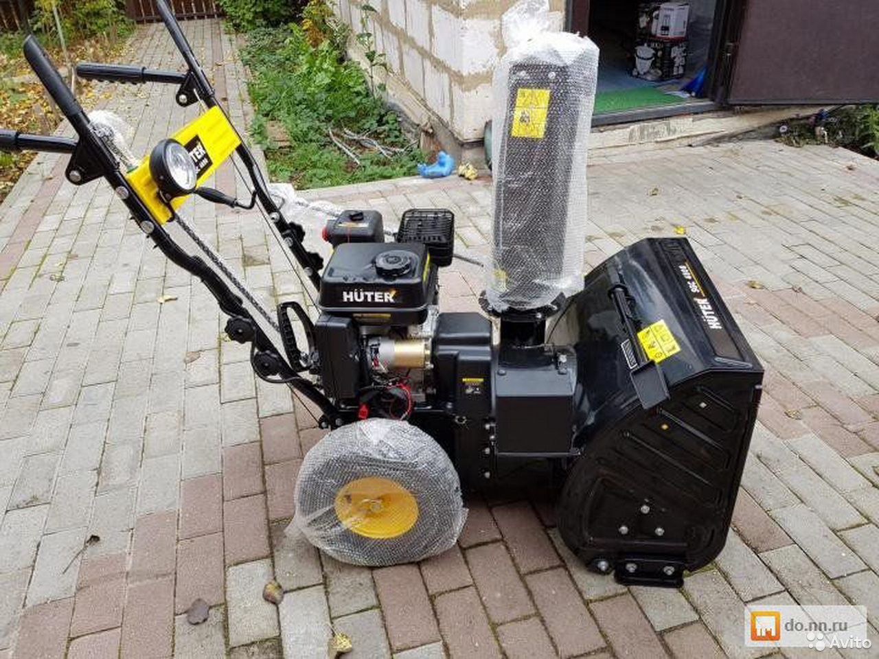 Ручной снегоуборщик Huter SGC-4800(В)