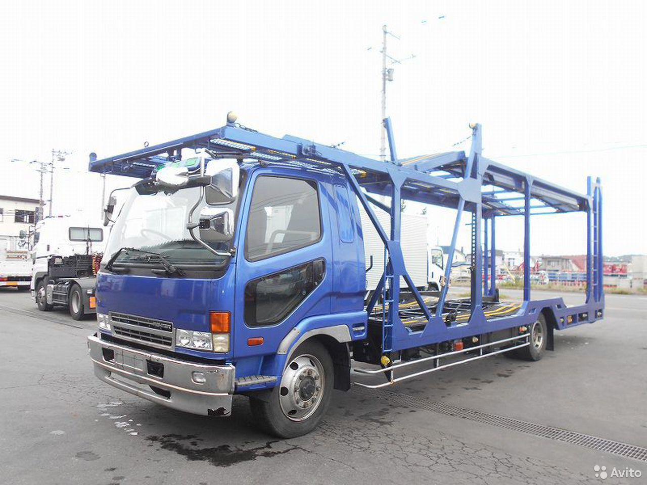 Автовоз Mitsubishi Fuso Fighter