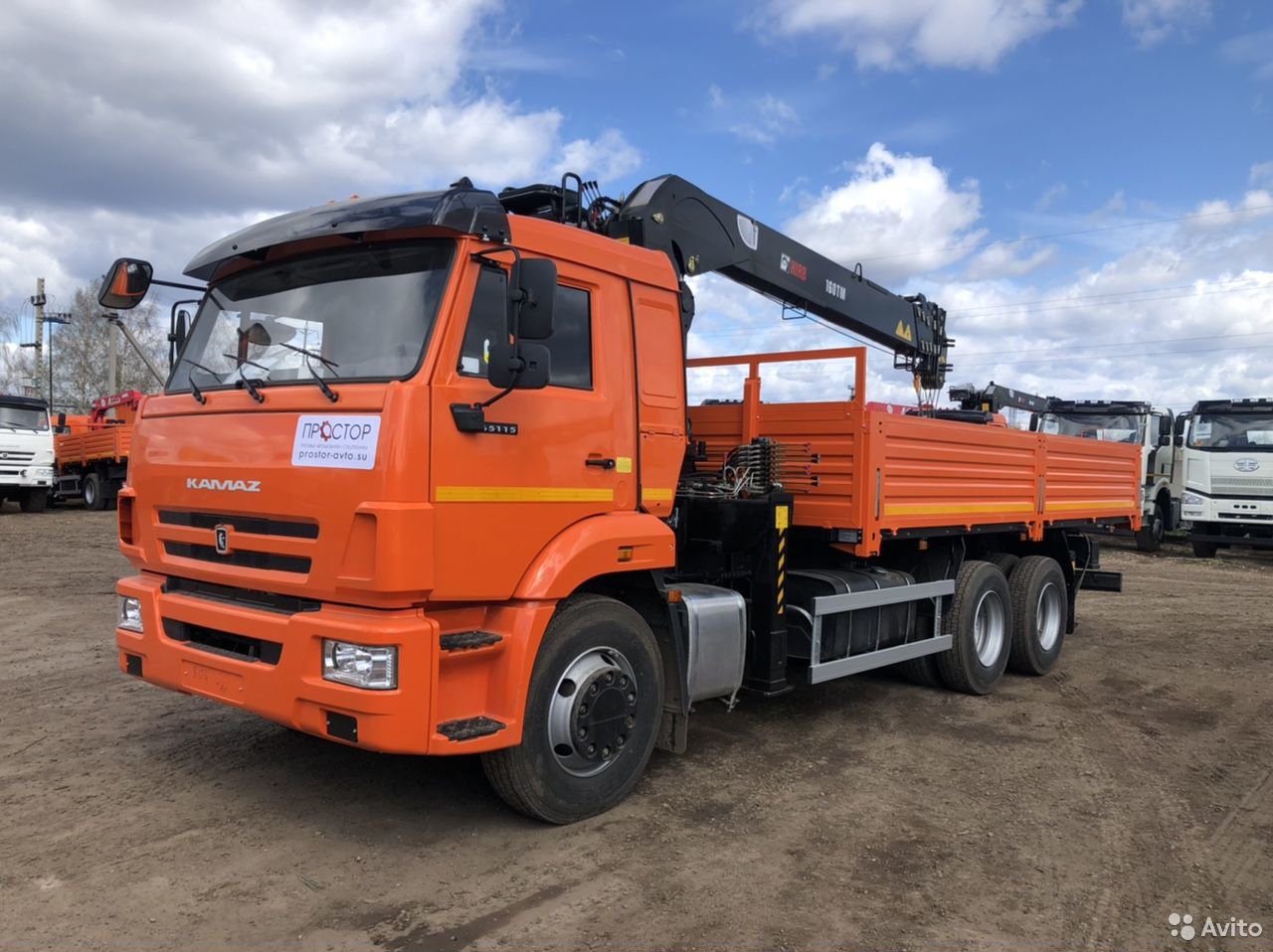Бортовой грузовик с КМУ КамАЗ 65115 с КМУ Hiab 160