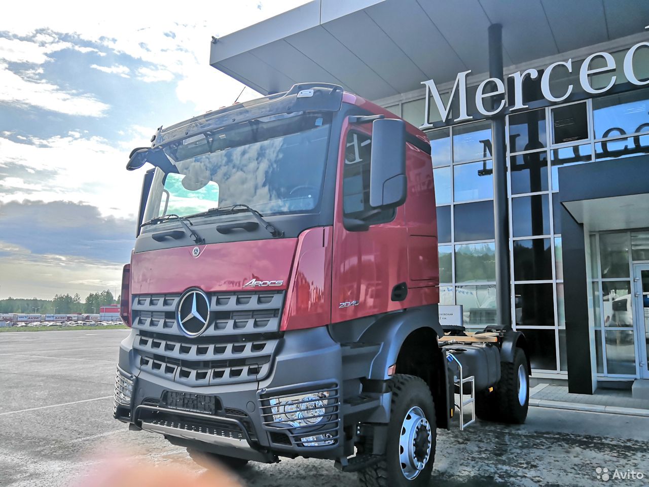 Седельный тягач Mercedes-Benz Arocs 3345 LS