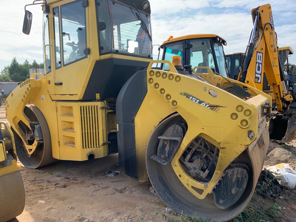 Двухвальцовый каток Bomag BW151 AC-4