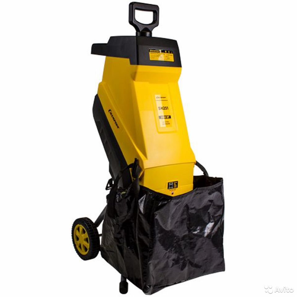 Измельчитель веток Champion SH251