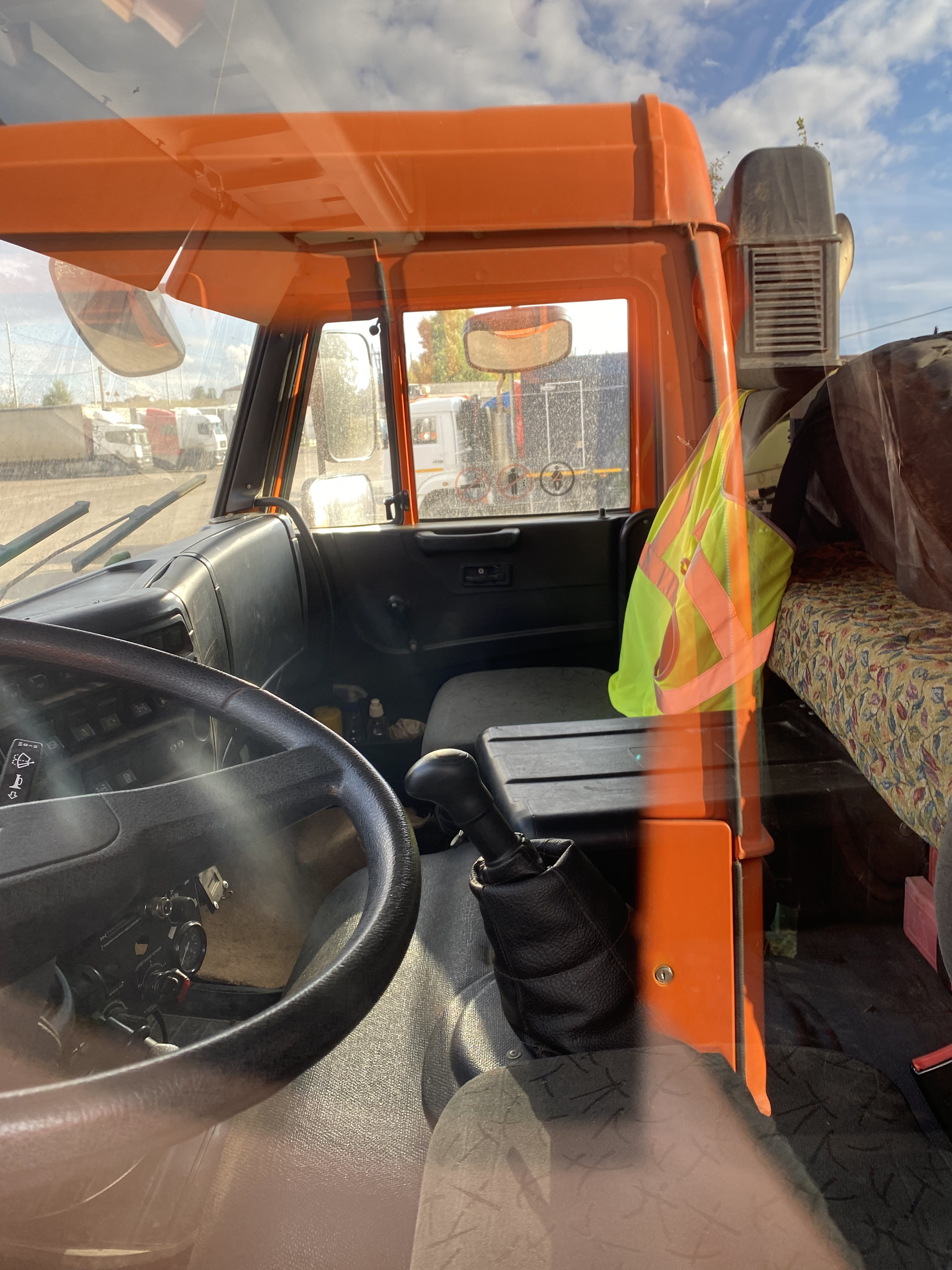 Бензовоз КамАЗ 65224