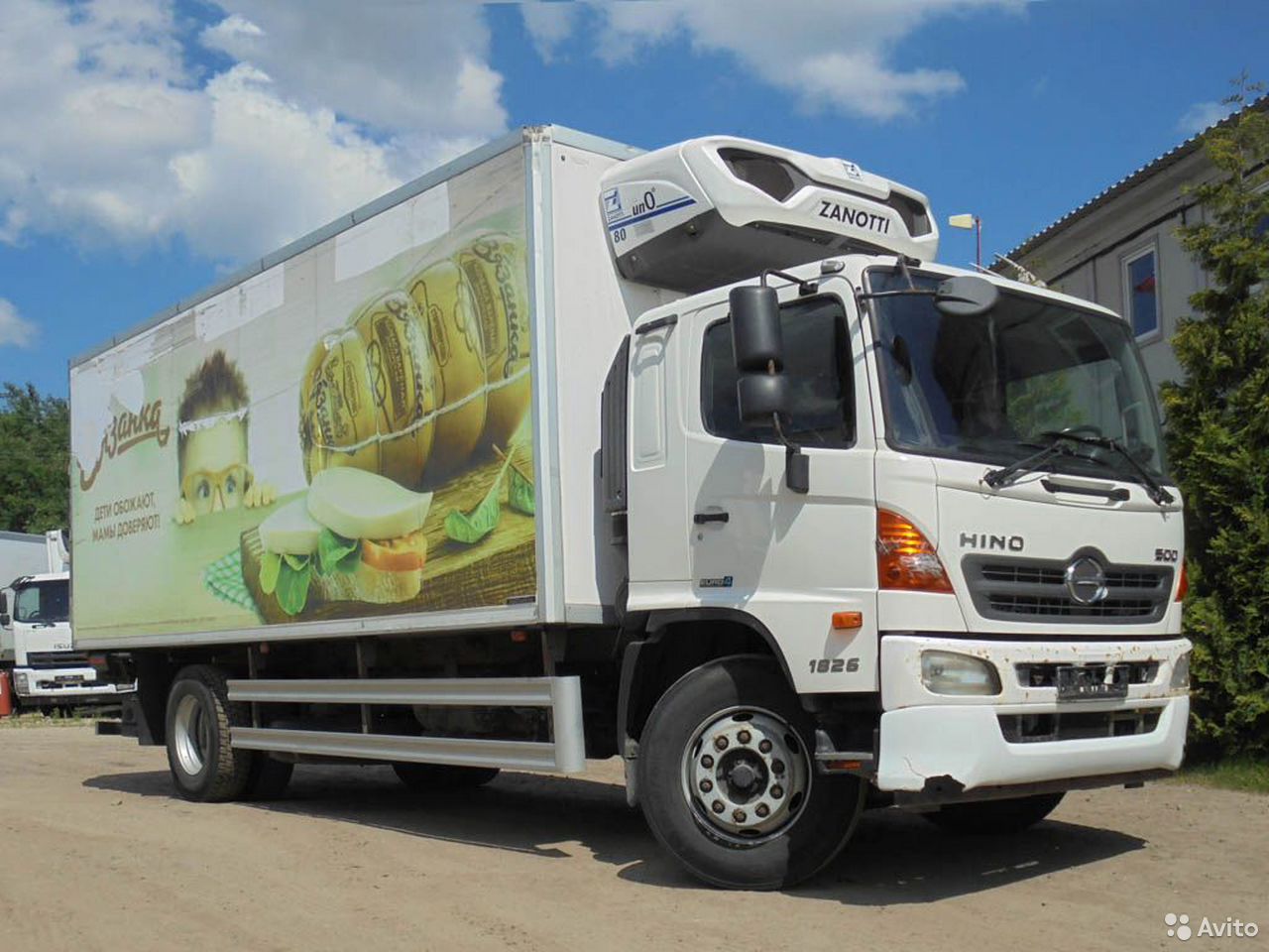 Рефрижератор Hino 500