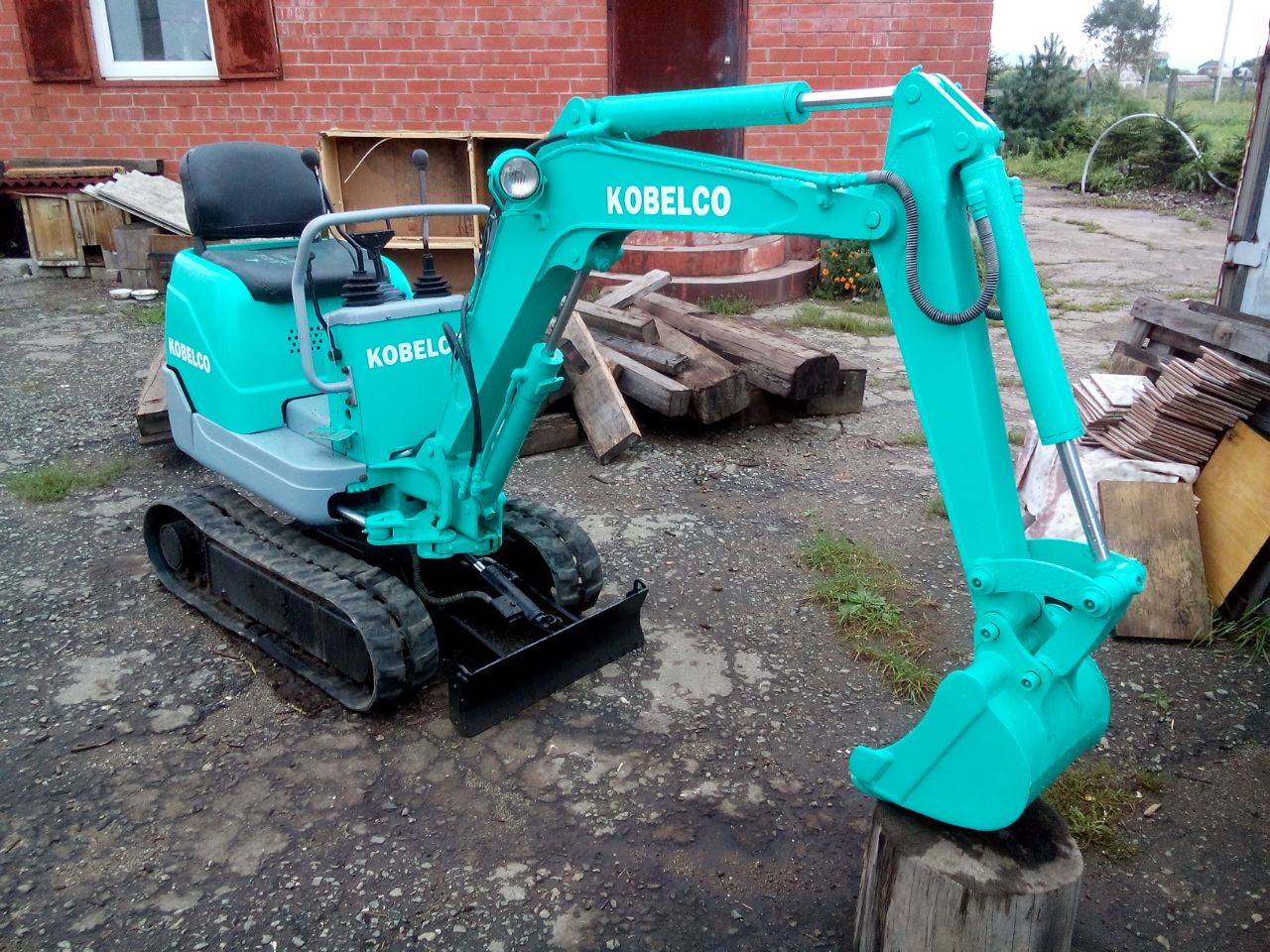 Мини-экскаватор Kobelco SK-007