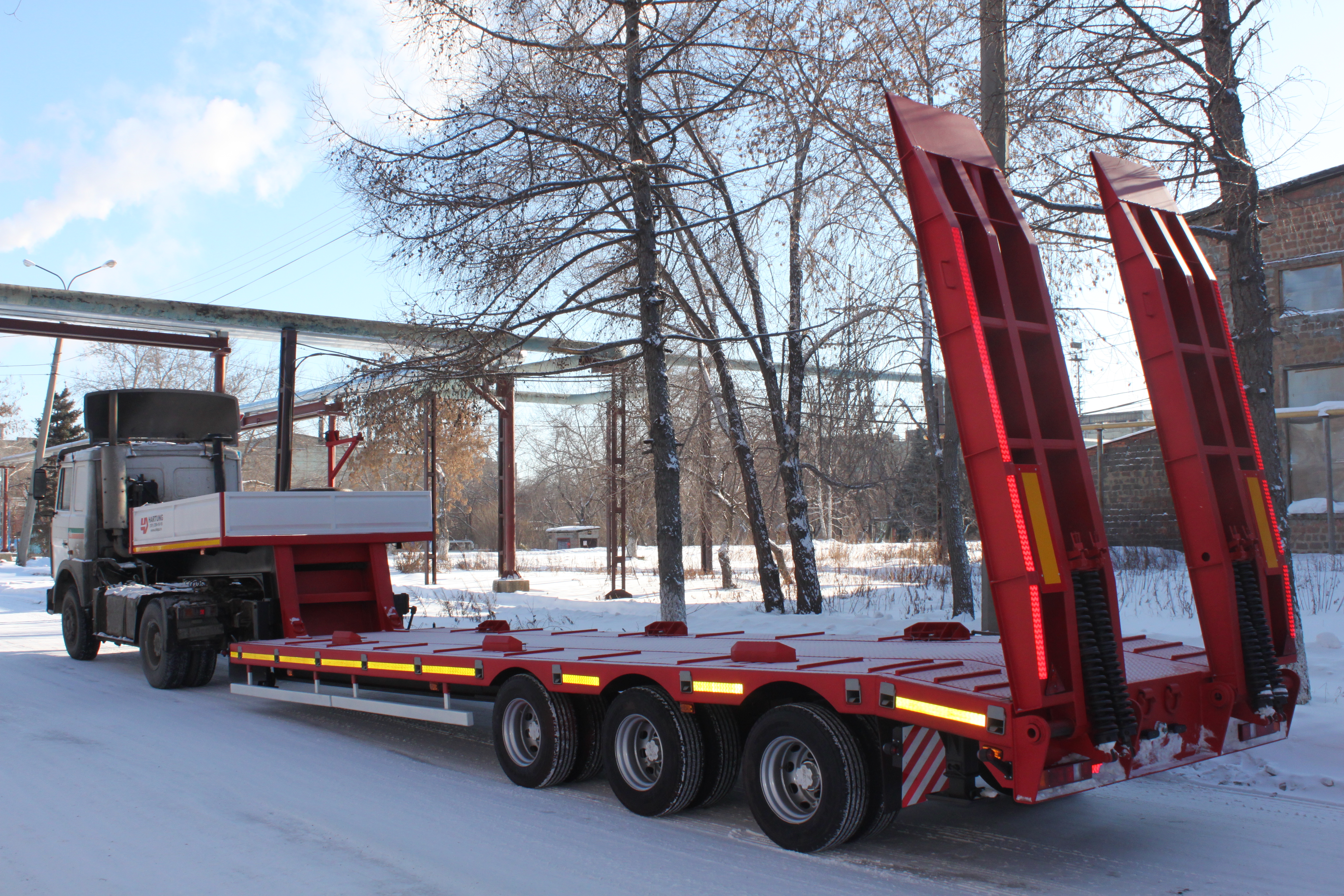 Полуприцеп тяжеловоз Hartung 943000