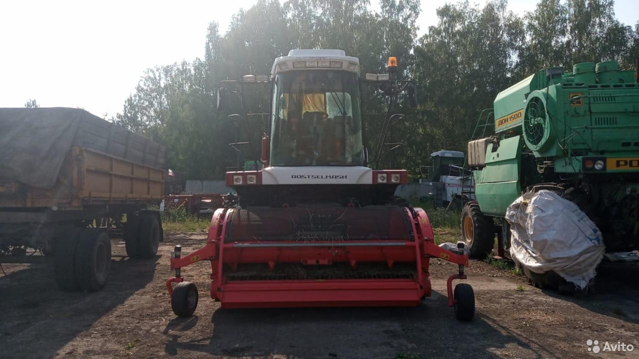Кормоуборочный комбайн Ростсельмаш RSM 1401
