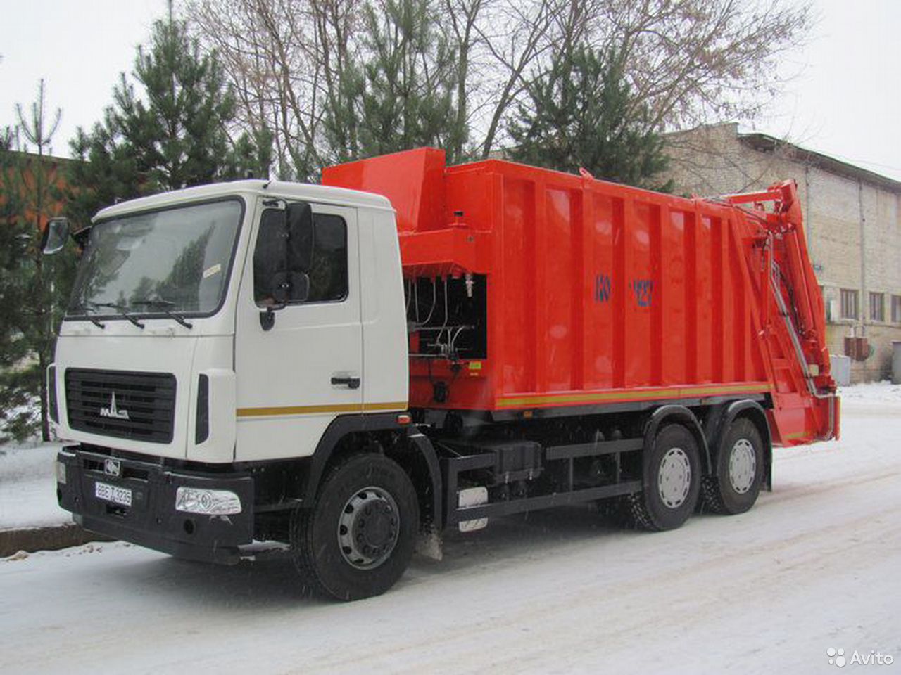 Мусоровоз Коммаш Мценск КО-427-72 на шасси МАЗ 6312