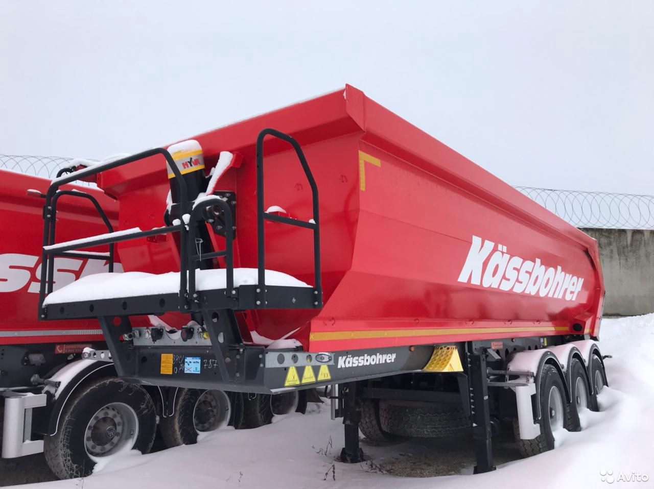Самосвальный полуприцеп Kassbohrer DL 24 м3