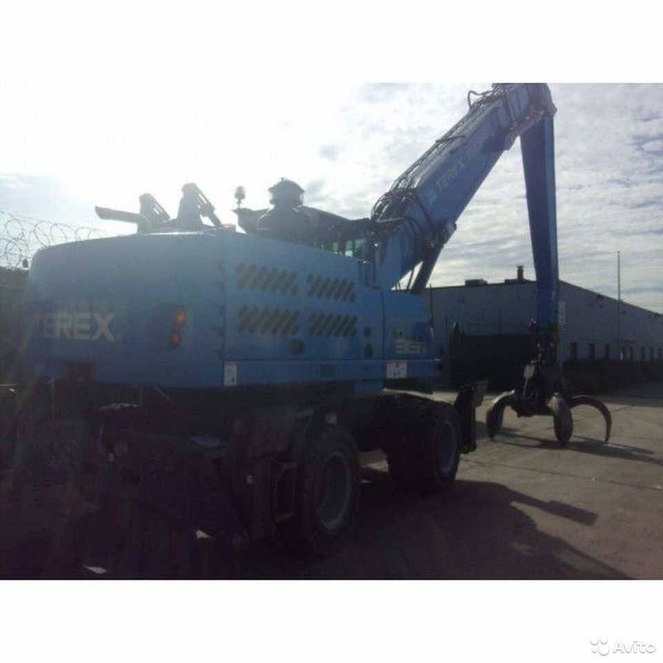 Колесный перегружатель FUCHS MHL331
