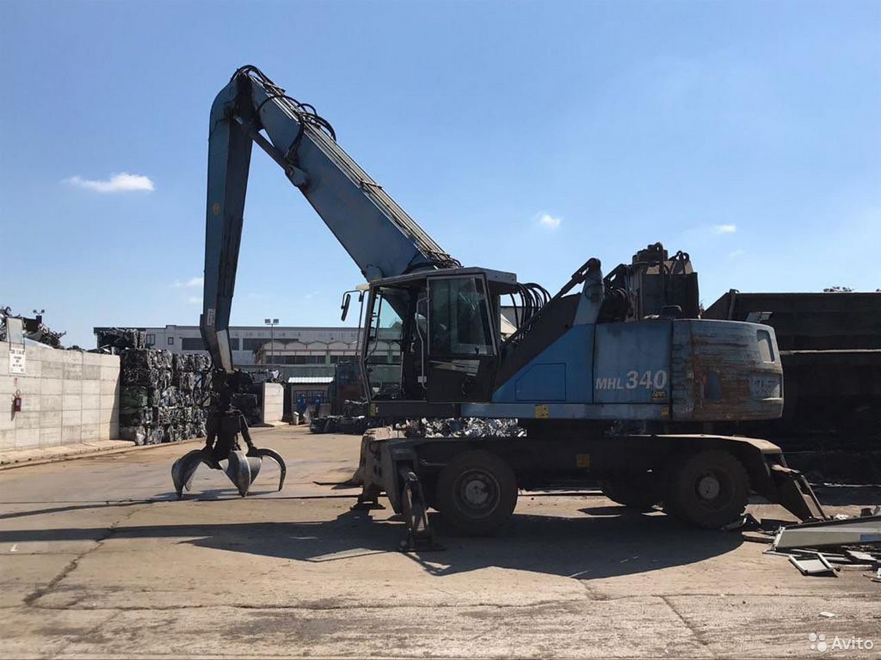 Колесный перегружатель FUCHS MHL340D