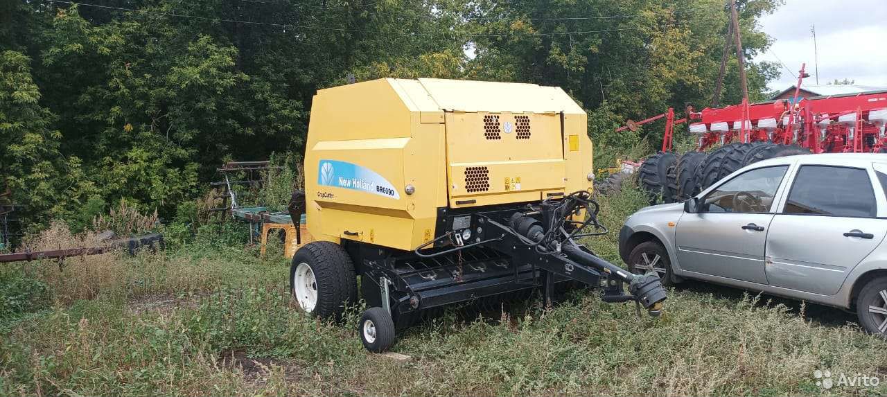 Пресс-подборщик New Holland 6090