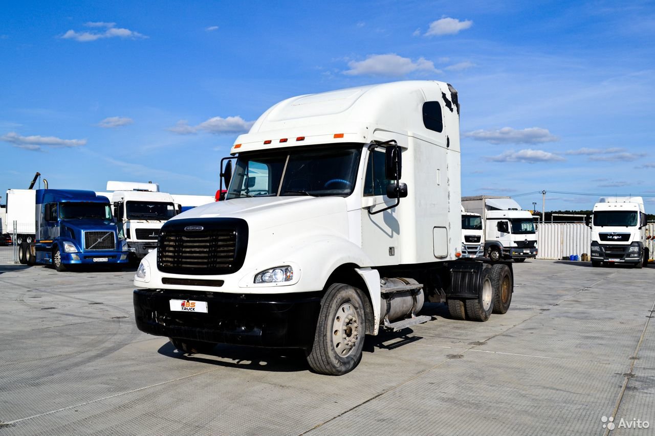 Седельный тягач Freightliner Columbia