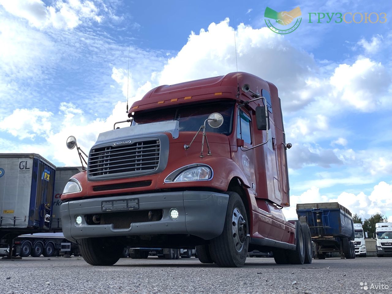 Седельный тягач Freightliner CL120064ST