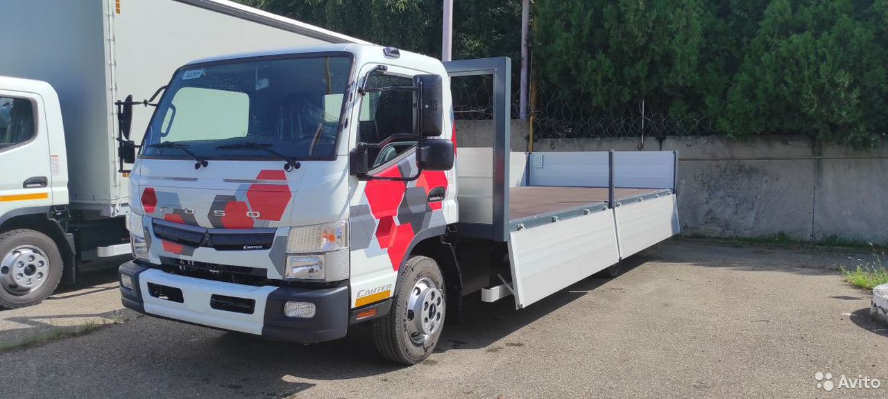 Бортовой автомобиль Mitsubishi Fuso Canter TF