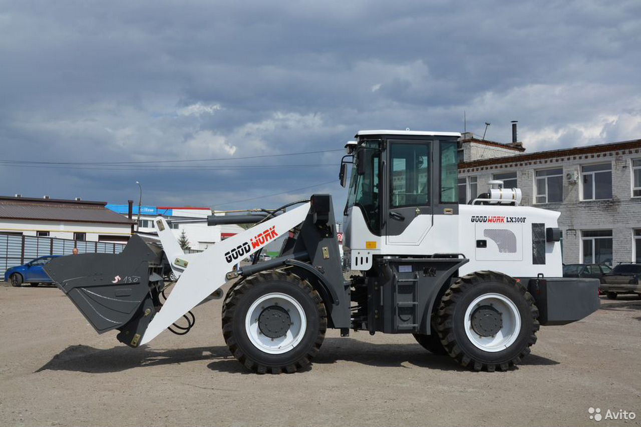 Фронтальный погрузчик GoodWork LX300F