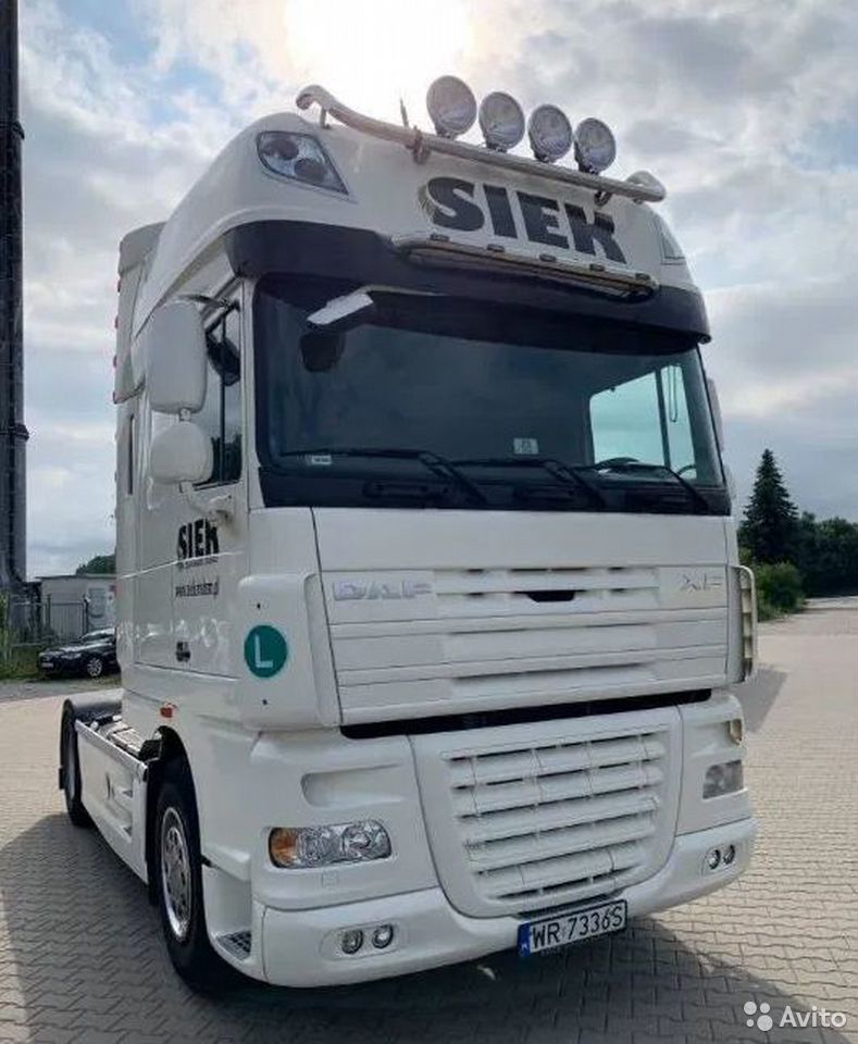 Седельный тягач DAF XF105.460