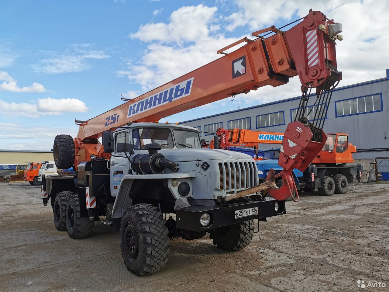 Автокран Клинцы КС-55713-3К