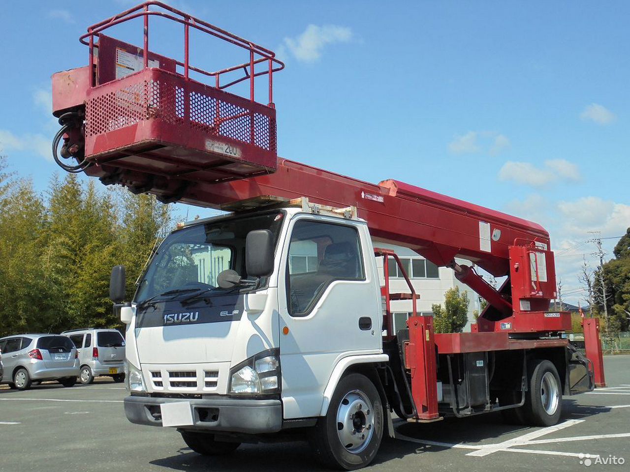 Автовышка ISUZU Elf 22 метра