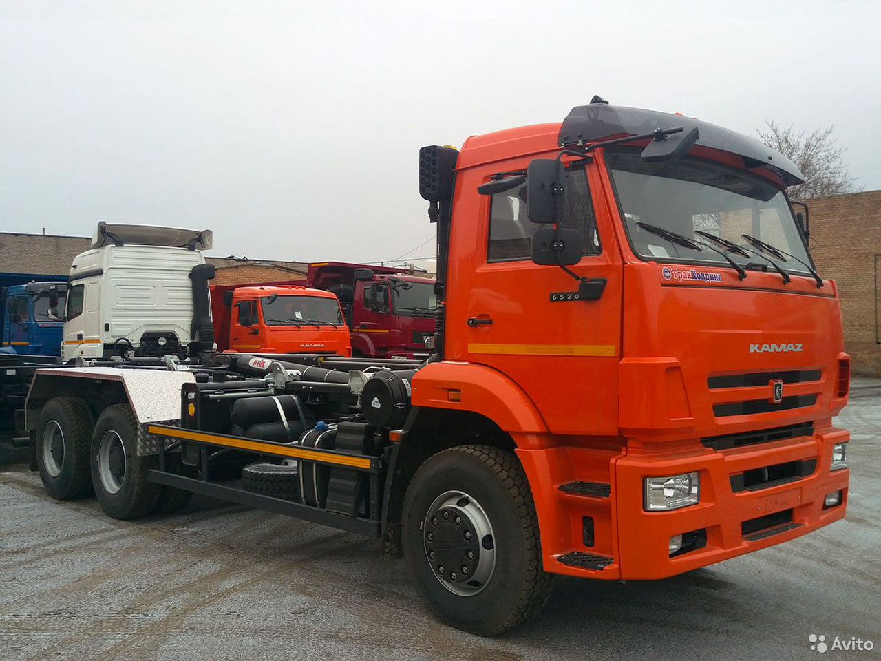 Мультилифт HyvaLift 20-57-S Titan на шасси КамАЗ 6520