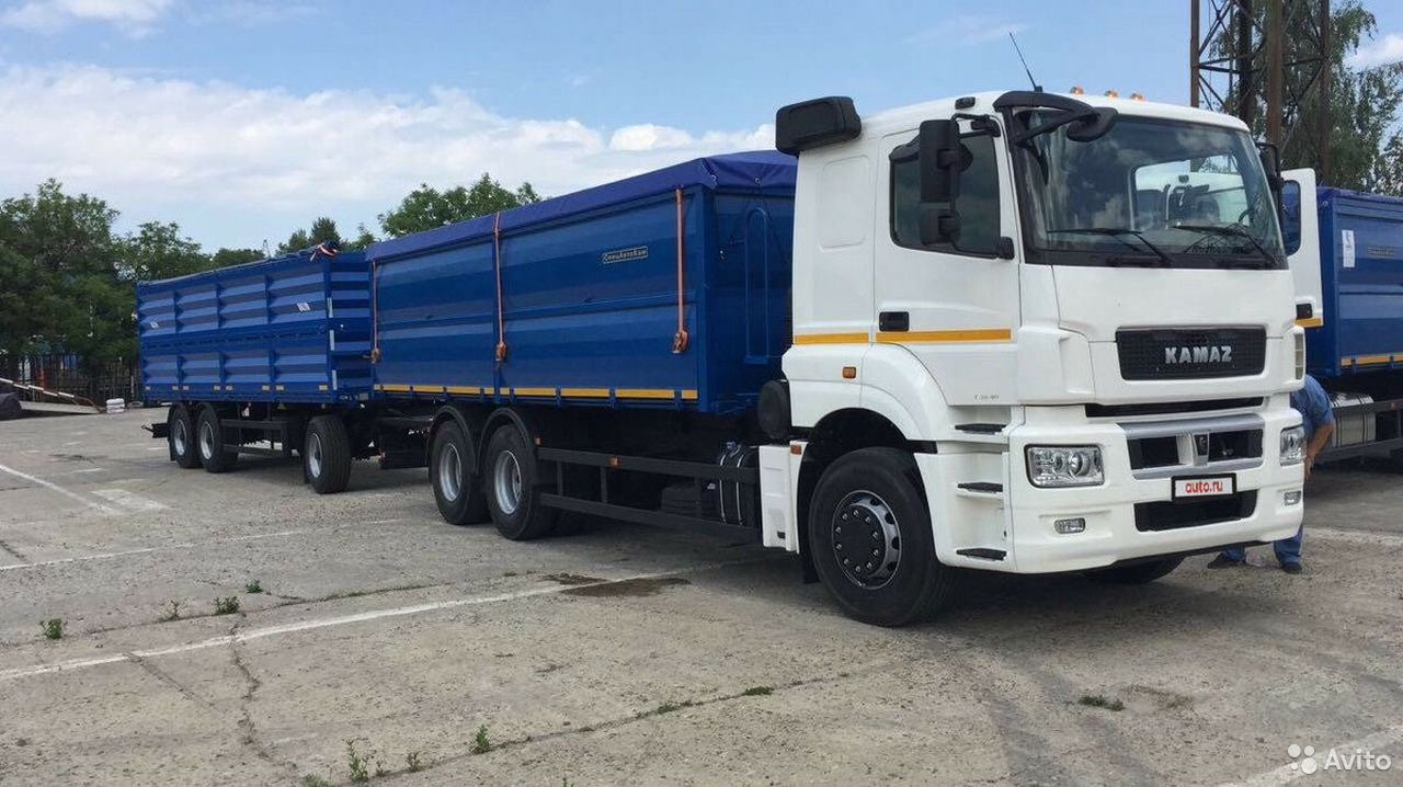 Зерновоз КамАЗ 65207