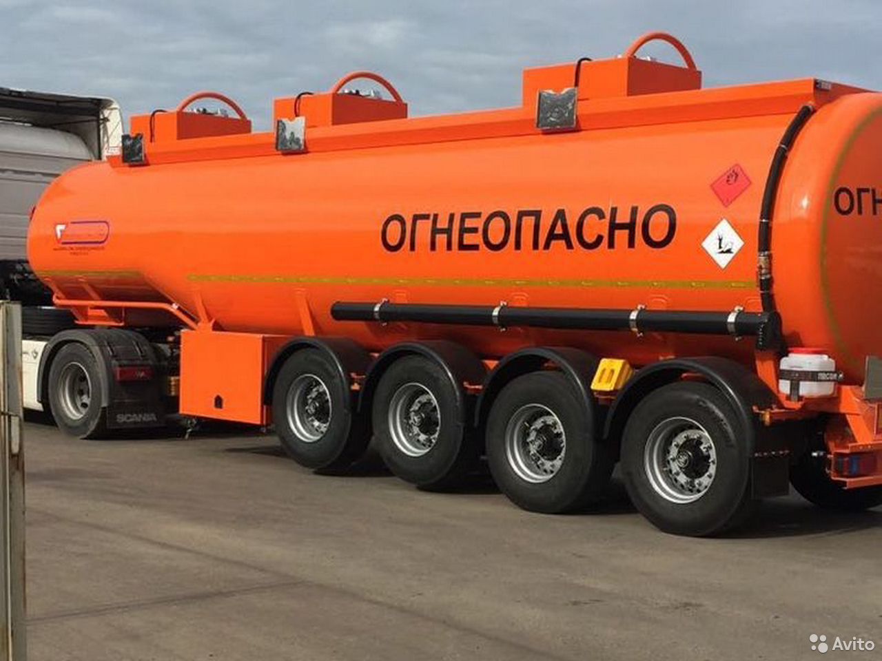 Полуприцеп бензовоз Сеспель SF4332