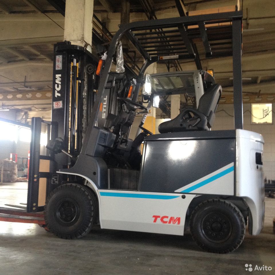 Вилочный электропогрузчик TCM FB30-8V